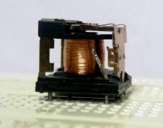 Hình ảnh một Relay cơ RELAY-là-gì--Thế-nào-là-Relay-thường-đóng,-Relay-thường-mở--(5)